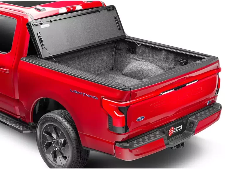 Tri-Fold Tonneau Covers Gallery 3