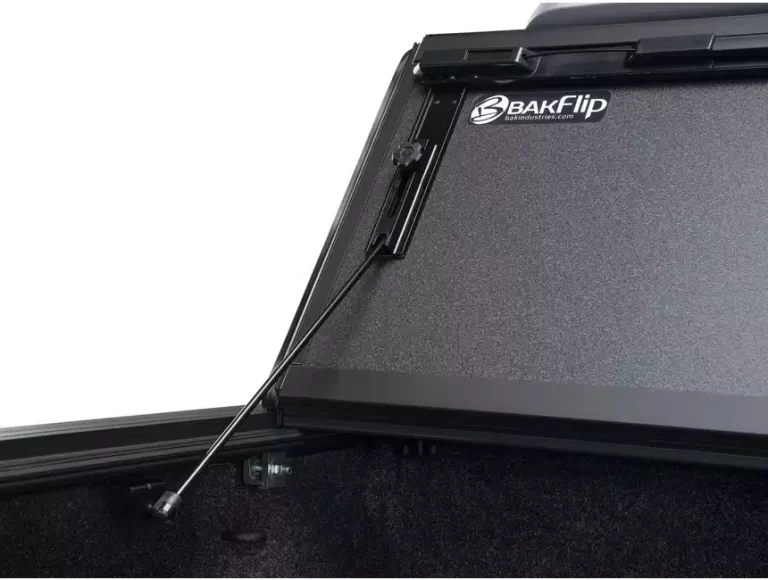 Tri-Fold Tonneau Covers Gallery 4